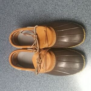 L.L. Bean Ankle Duck Boots Size 10 (are labeled Size 8, too big for 9.5 foot).